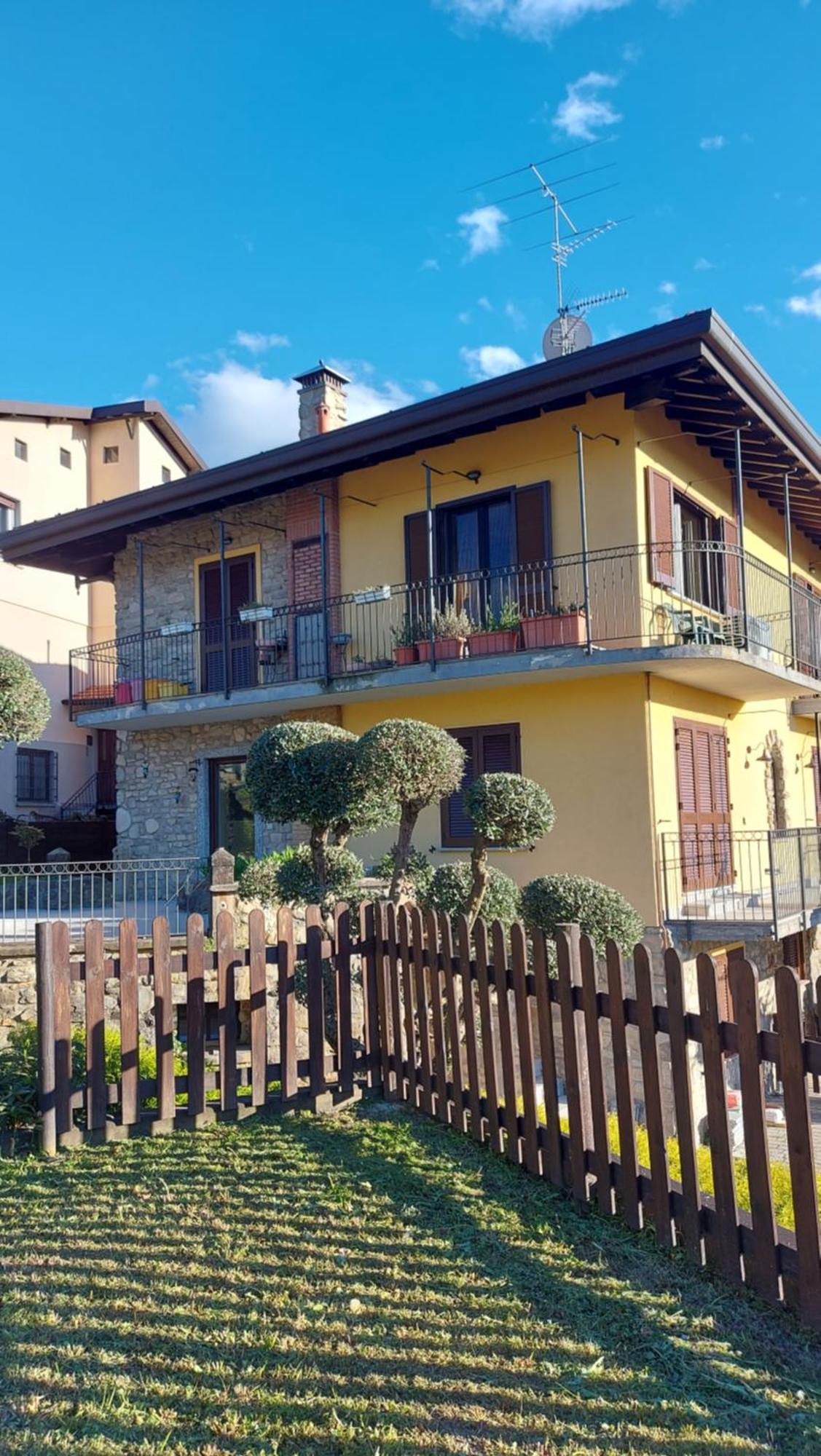 Hotel Al Vecchio Lavatoio Colle Brianza Exterior foto